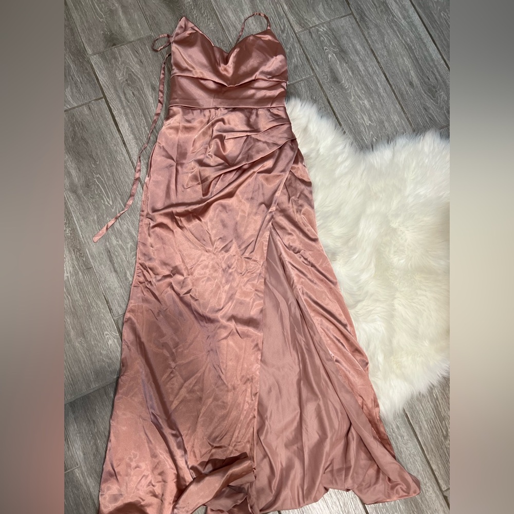 Elegant Satin Maxi Dress in Rose